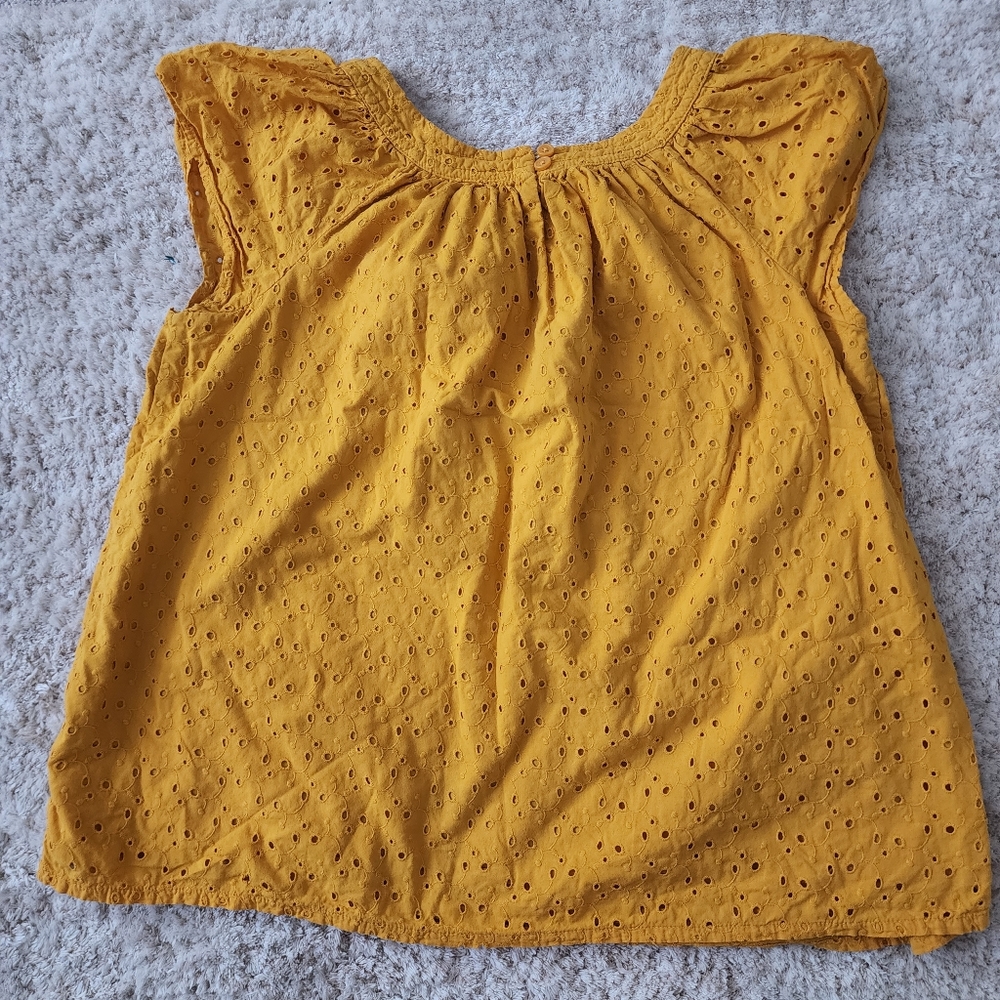 Tops - Picture 5 of 6